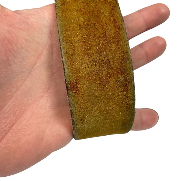 Rare Vintage Levis Stamped Logo Leather Thrashed Tattered Heavy Patina 1970s HTF - Picture 8 of 16